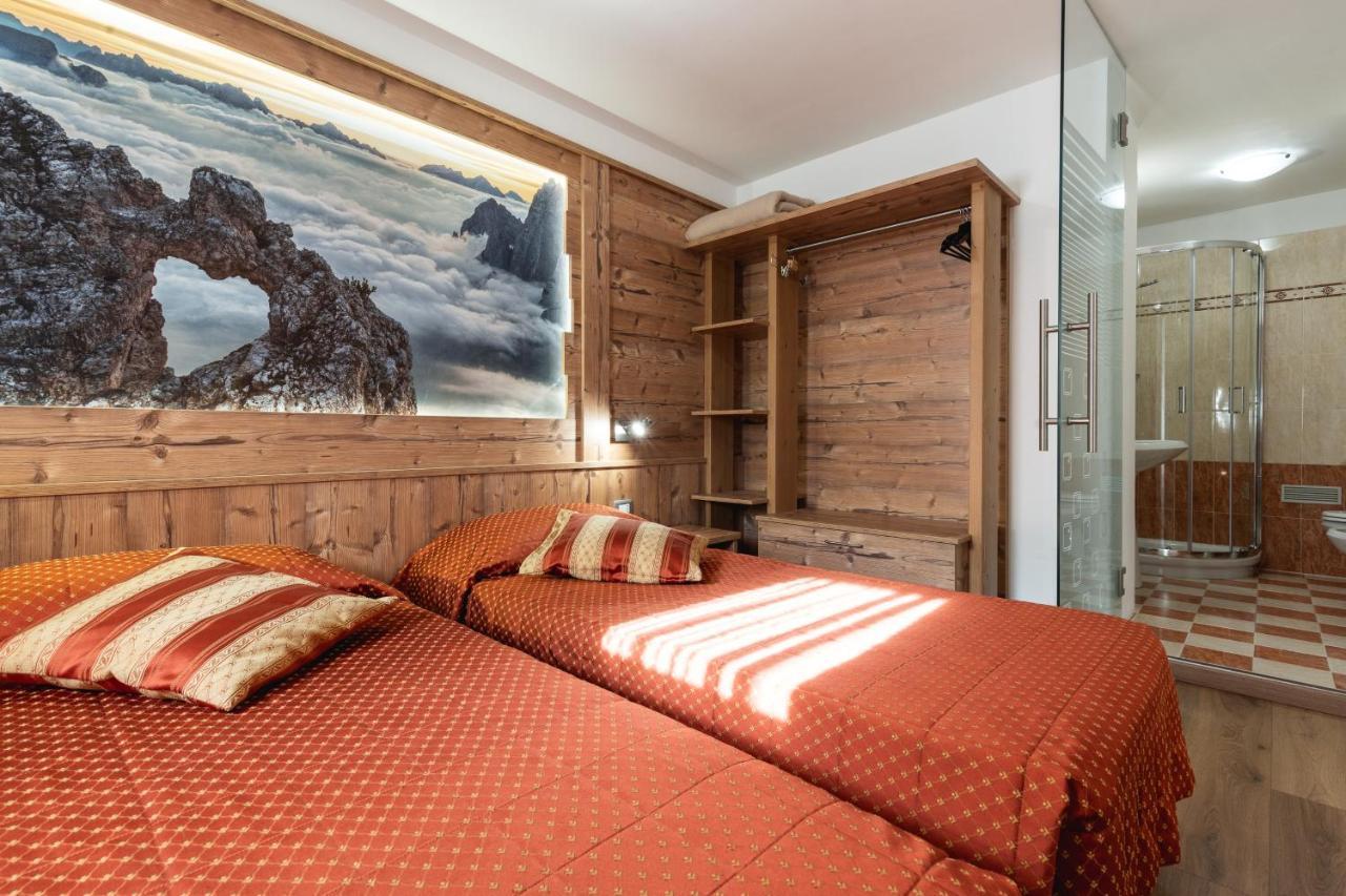 Hotel Touring Predazzo Exteriér fotografie