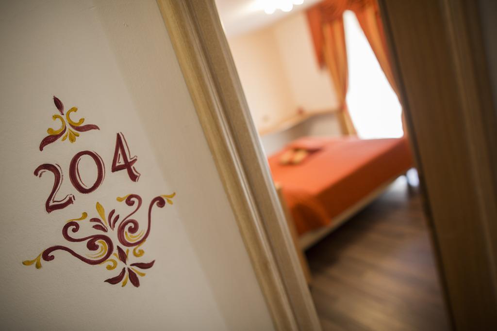Hotel Touring Predazzo Exteriér fotografie