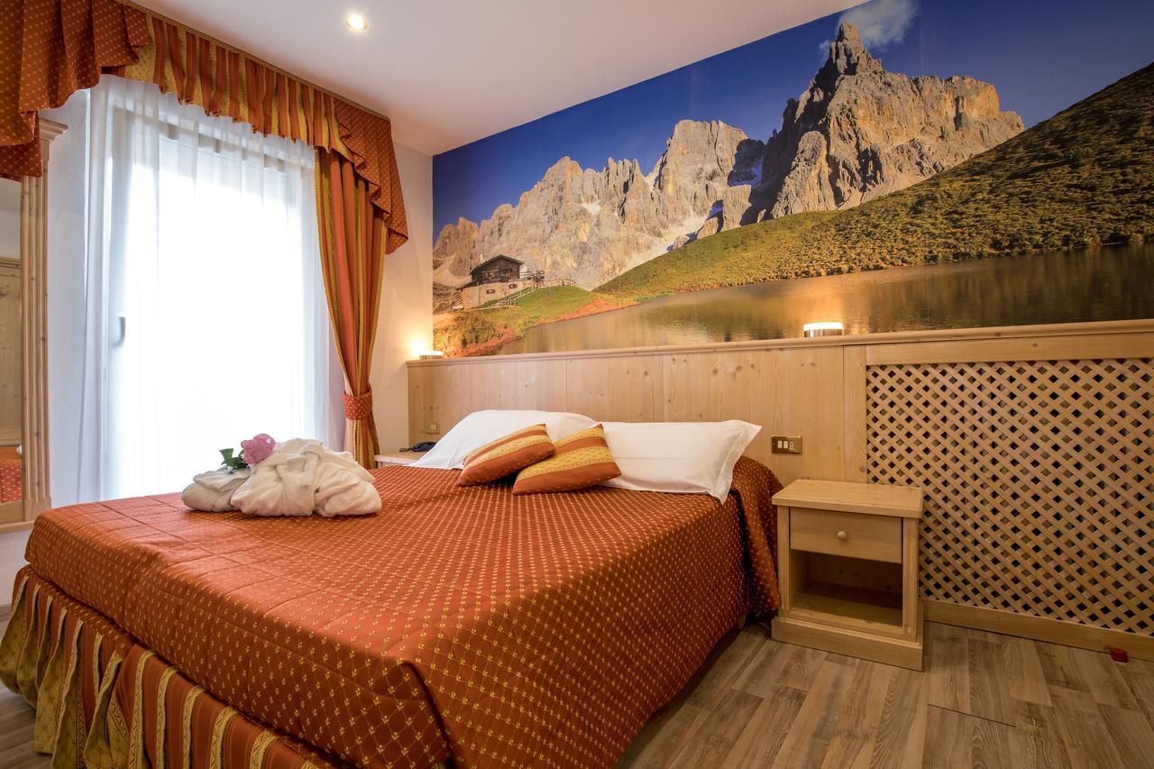 Hotel Touring Predazzo Exteriér fotografie