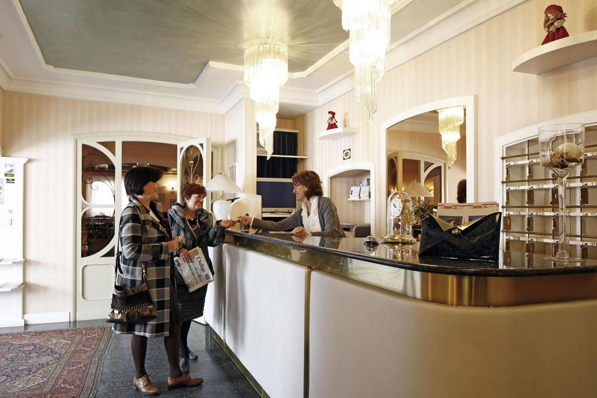 Hotel Touring Predazzo Exteriér fotografie